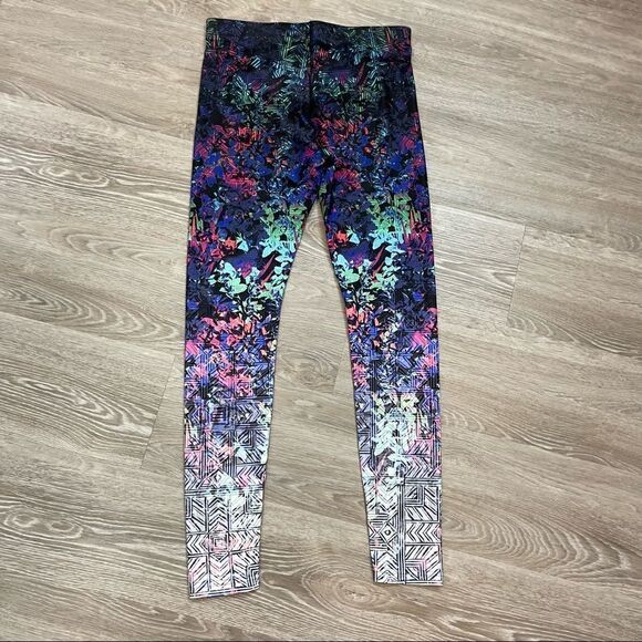 Lole Women's Sierra Legging - Picture 2 of 5